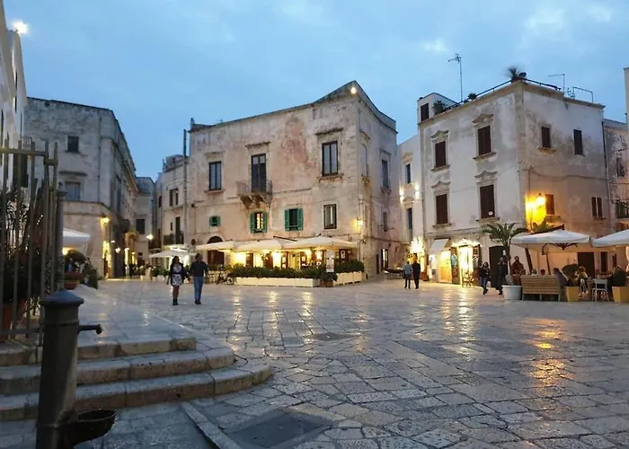 Polignano Villa with Jacuzzi, Garden&Parking